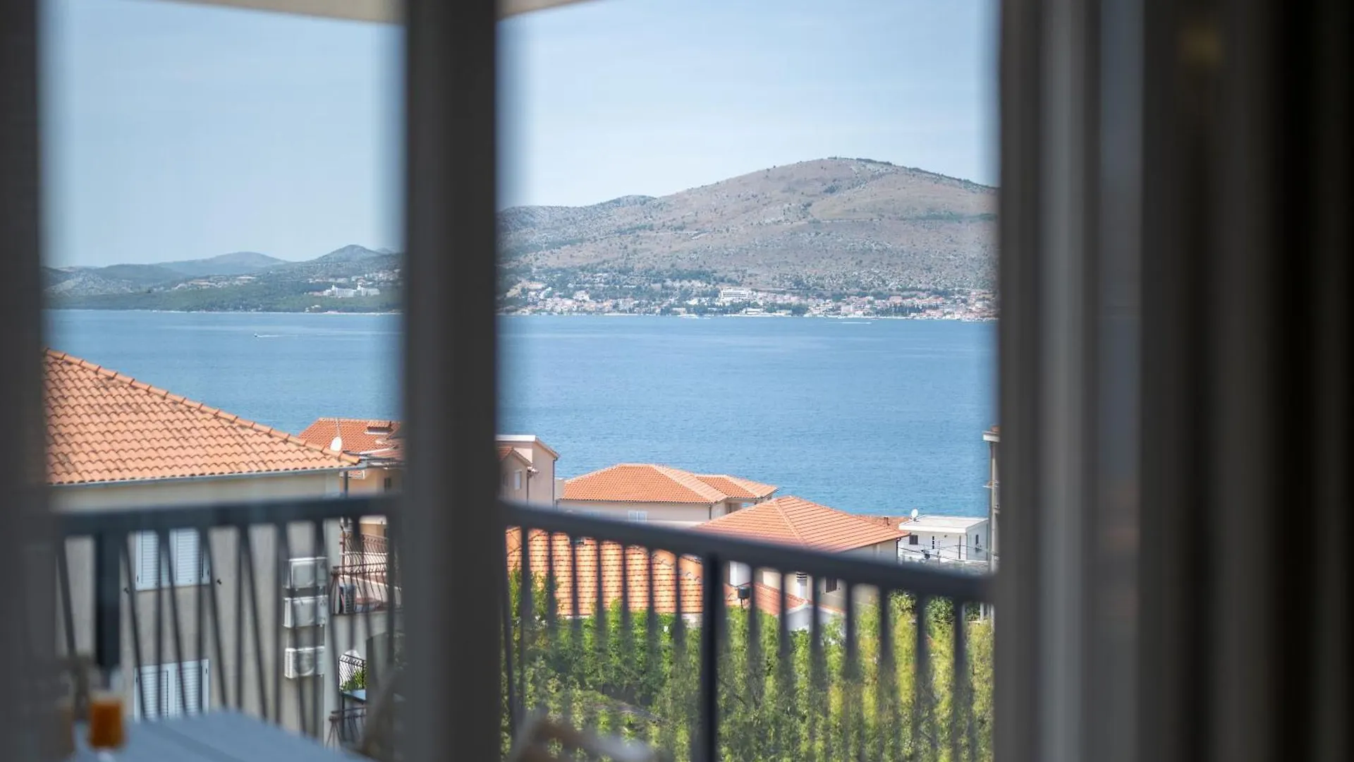 Lush Suites Trogir Apartment